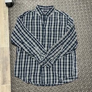 Roundtree & Yorke button up shirt